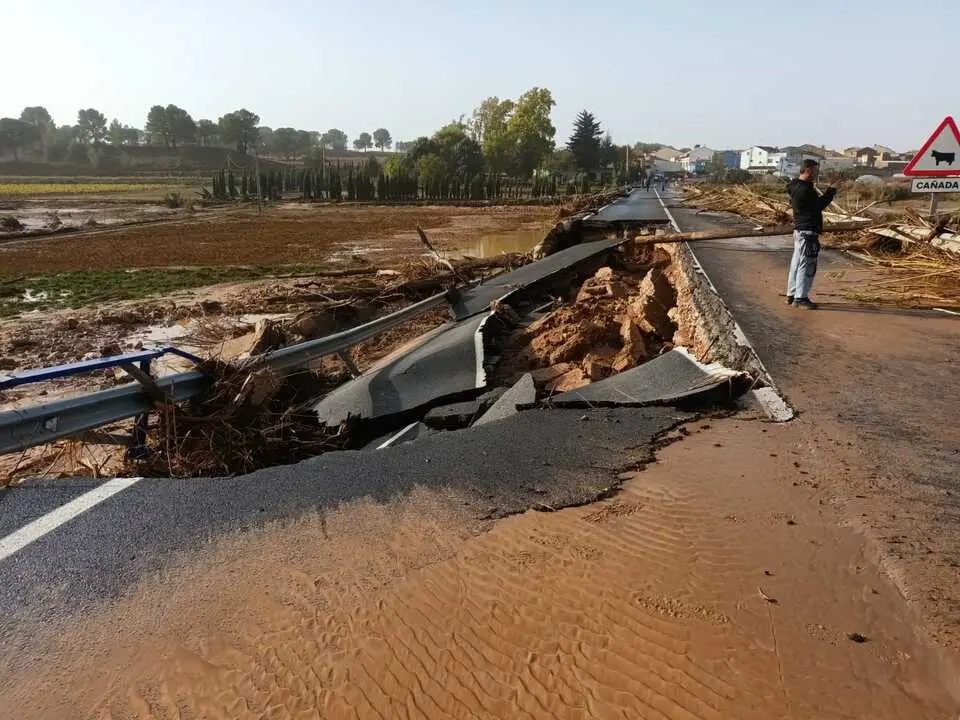 260529 NACIONAL Lic resiliencia puentes RCE N-322 DANA
