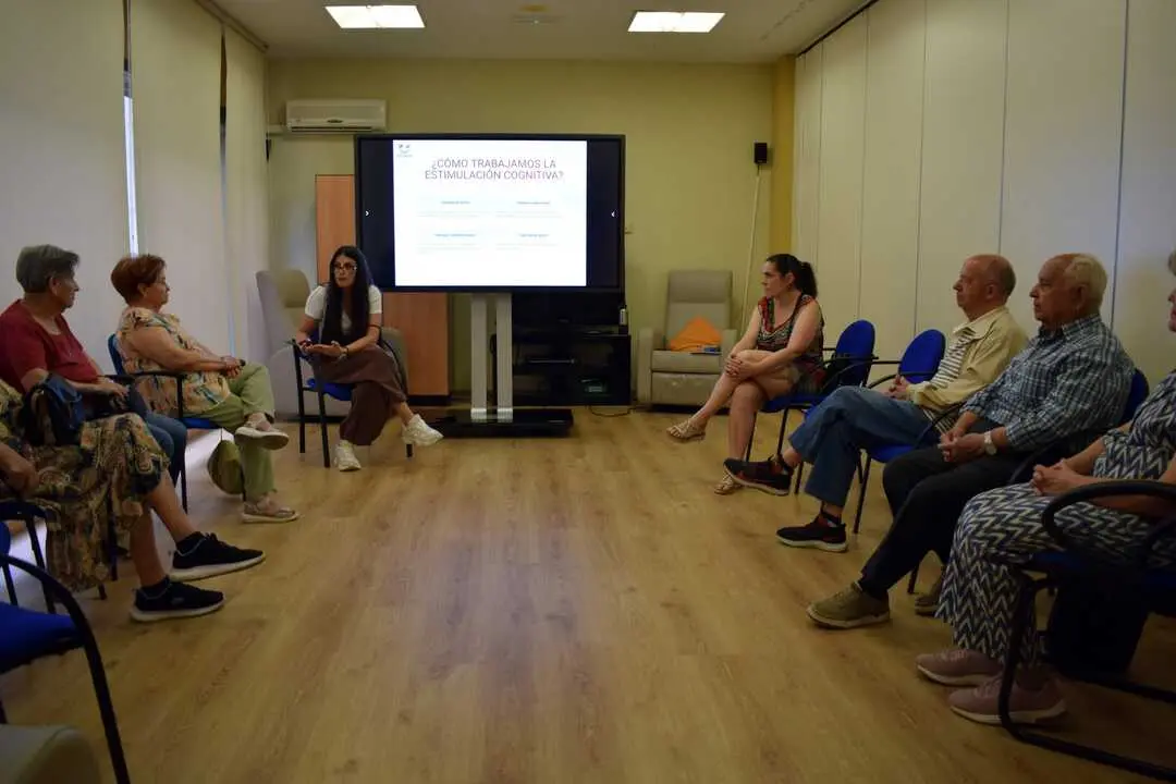 AFA Zamora charla sobre estimulaci&oacute;n cognitiva