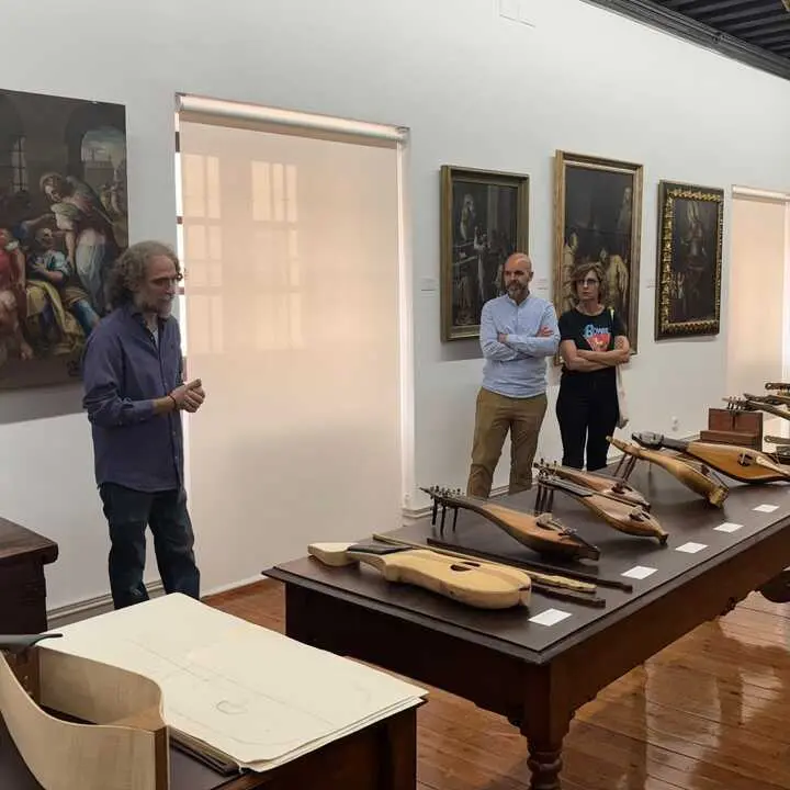 Inauguraci&oacute;n madera en la imagen Toro