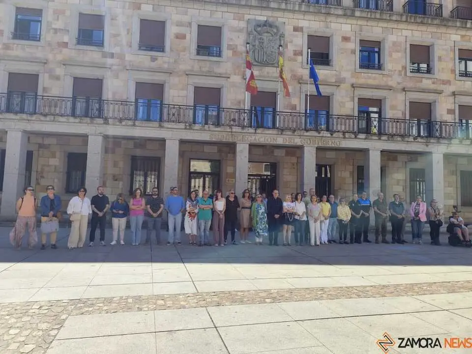 Minuto de silencio Subdelegaci&oacute;n 