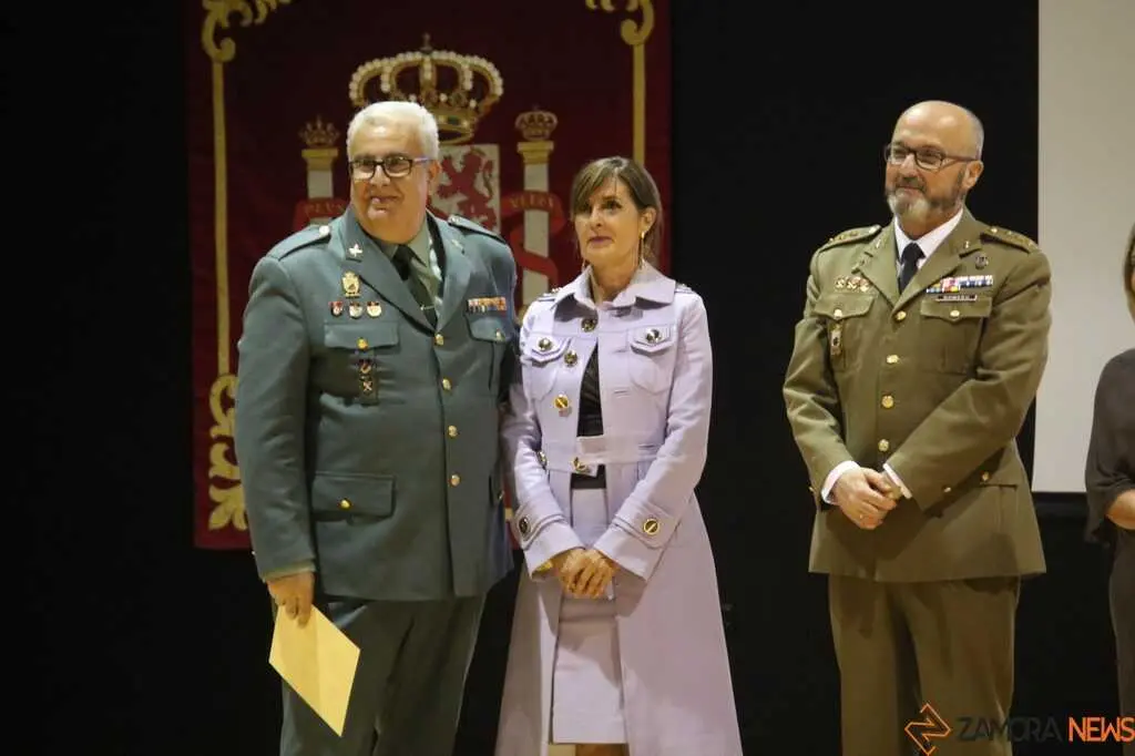 Acto homenaje Subdelegaci&oacute;n de Defensa Zamora _10