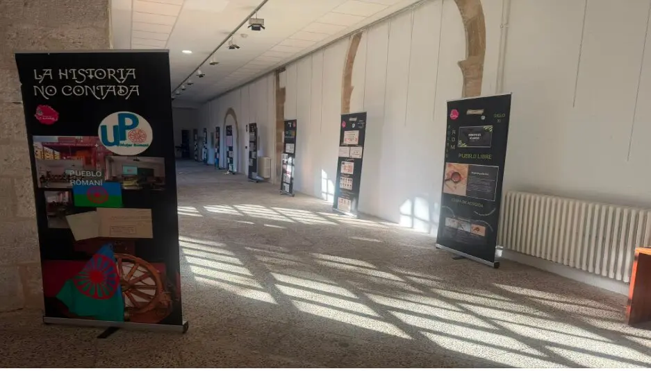 Exposici&oacute;n UNED de Zamora