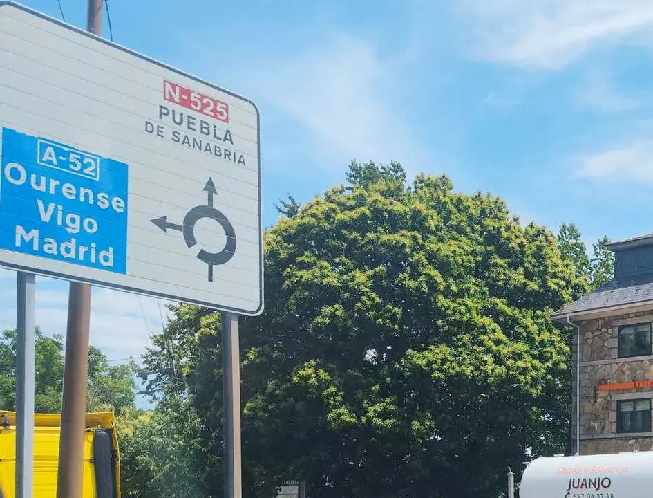 Autov&iacute;a a-52