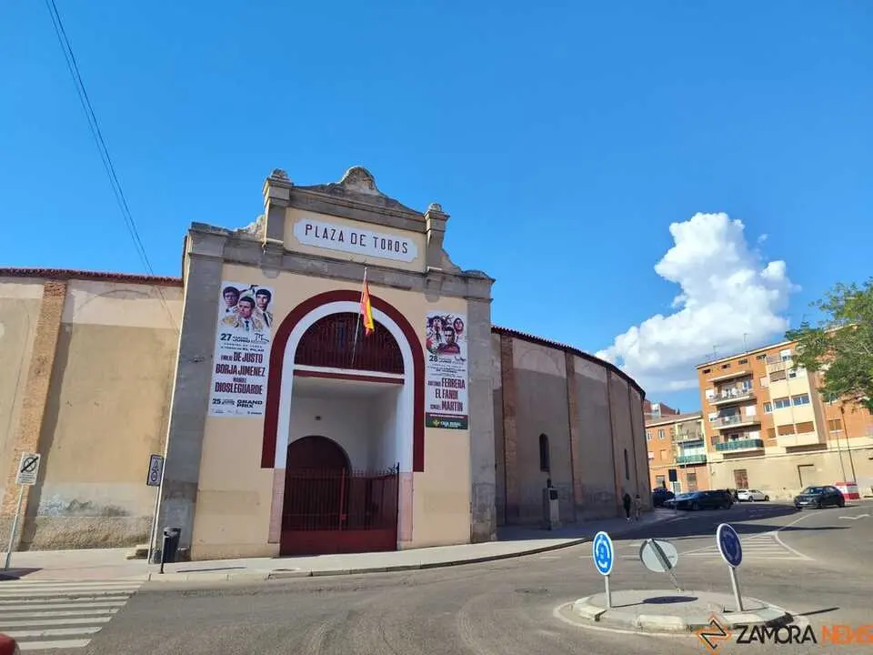 Carteles Feria Taurina de San Pedro 2026 _2