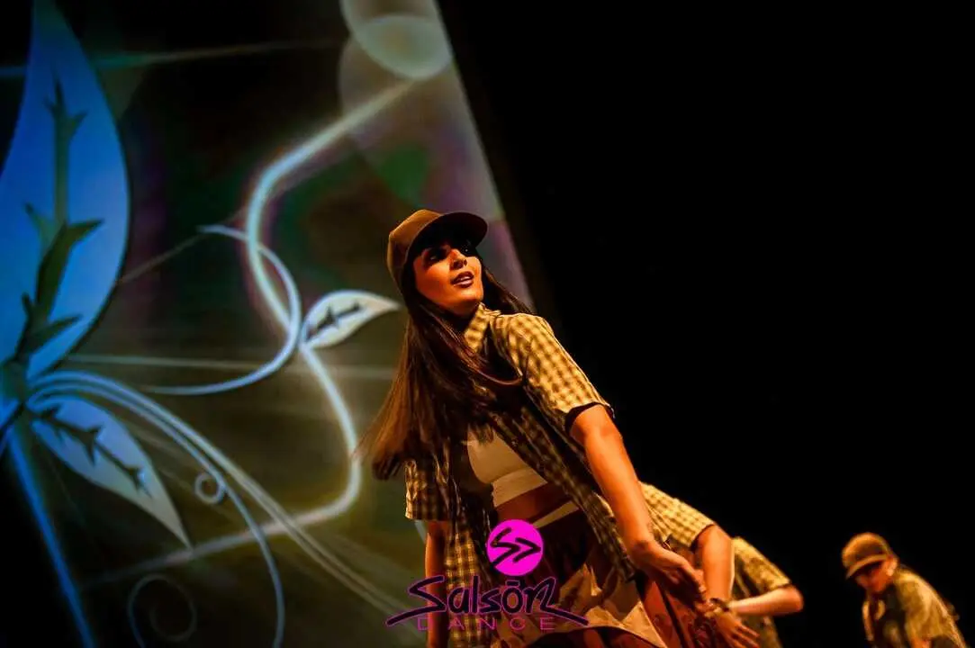 Sals&oacute;n Dance Colors - im&aacute;genes  Chema S&aacute;nchez_3
