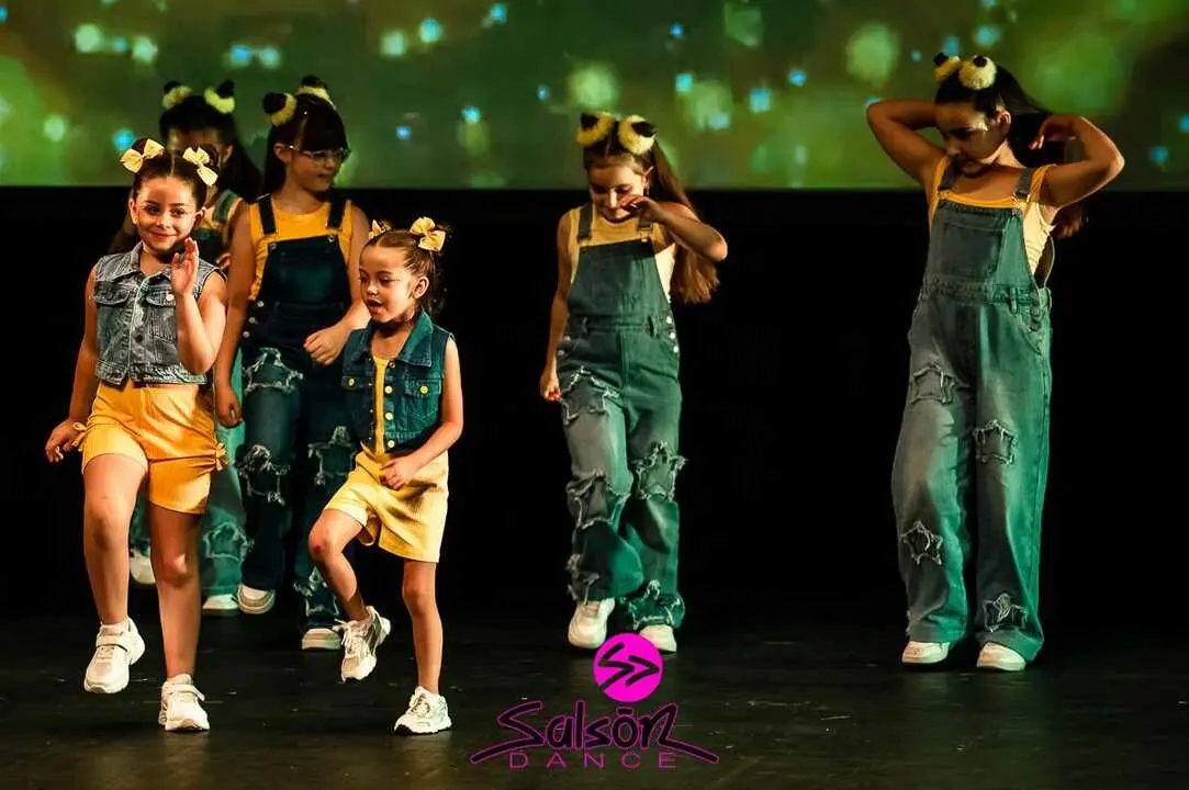 Sals&oacute;n Dance Colors - im&aacute;genes  Chema S&aacute;nchez_6