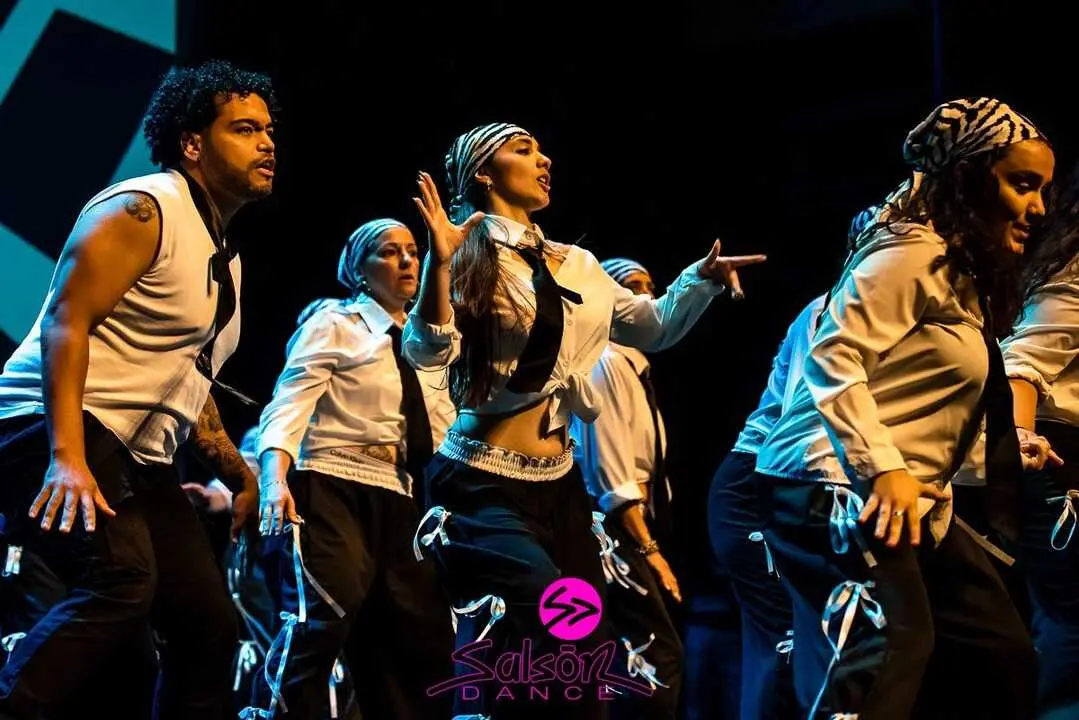 Sals&oacute;n Dance Colors - im&aacute;genes  Chema S&aacute;nchez_29