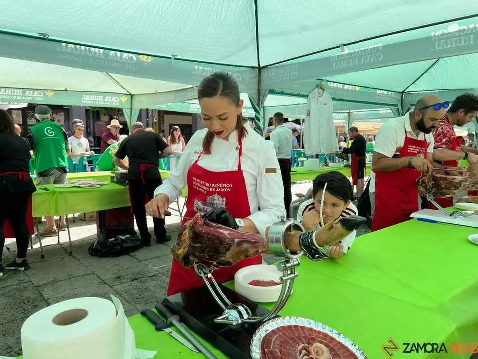 II Encuentro Ben&eacute;fico de cortadores de Jam&oacute;n _18