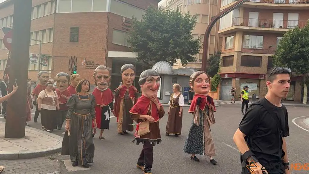 desfile de gigantillas 