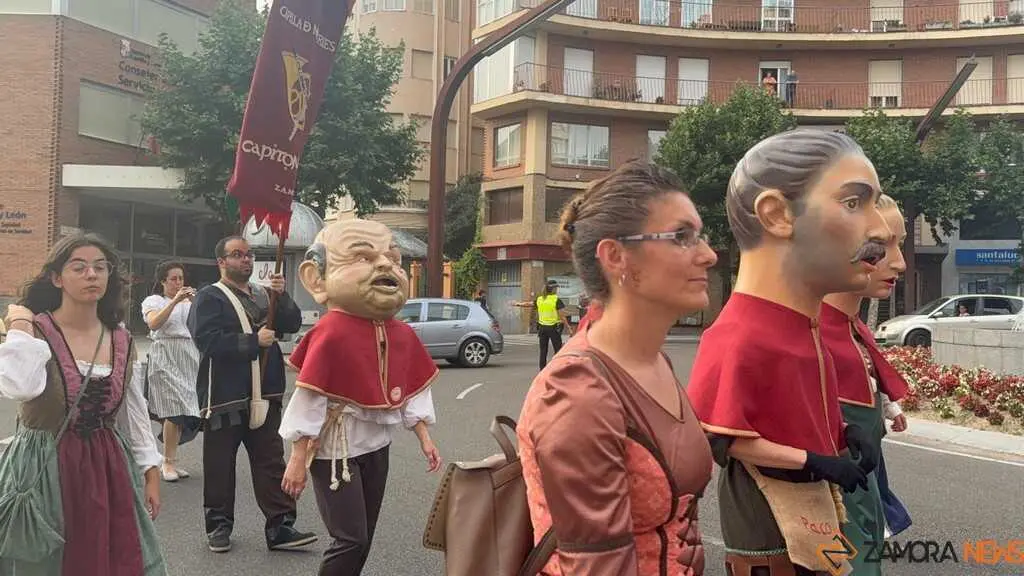 desfile de gigantillas _2