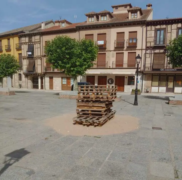 Hoguera de San  Juan Toro m&aacute;s peque&ntilde;a