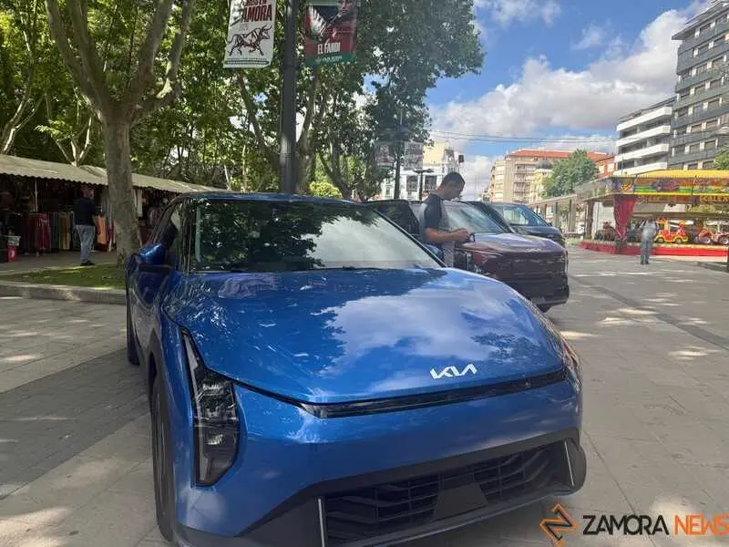 Feria del Veh&iacute;culo El&eacute;ctrico en Zamora_9