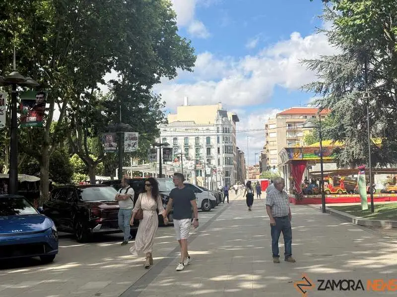 Feria del Veh&iacute;culo El&eacute;ctrico en Zamora_17