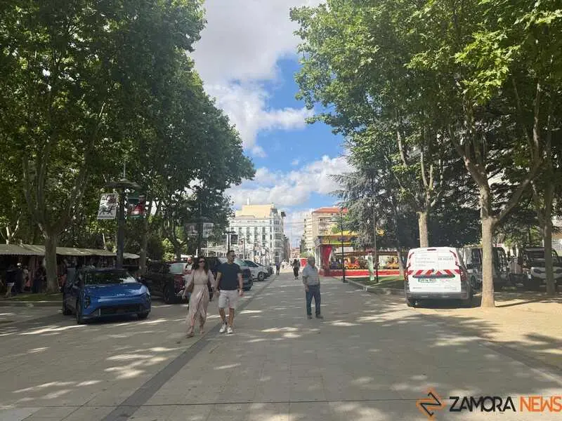 Feria del Veh&iacute;culo El&eacute;ctrico en Zamora_18