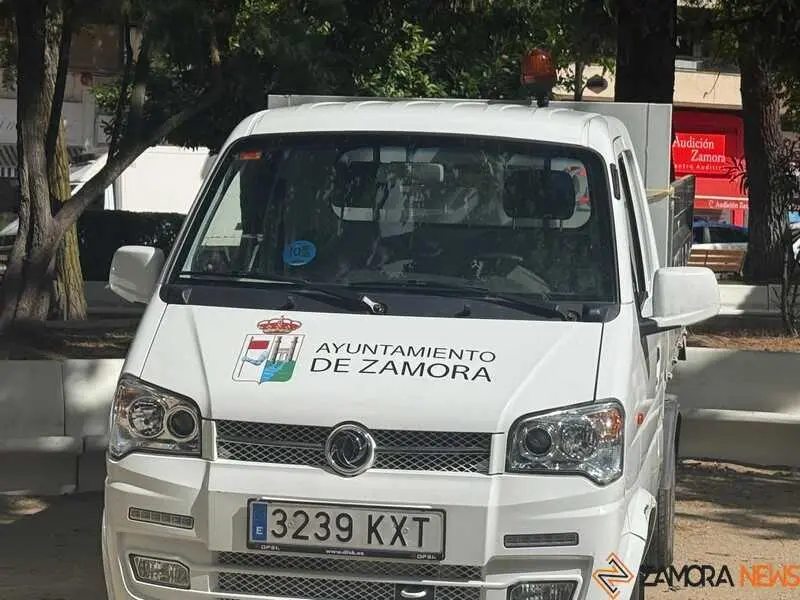 Feria del Veh&iacute;culo El&eacute;ctrico en Zamora_21