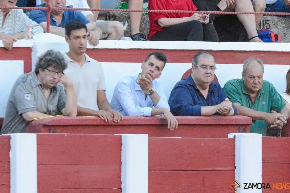 ambiente corrida toros _8