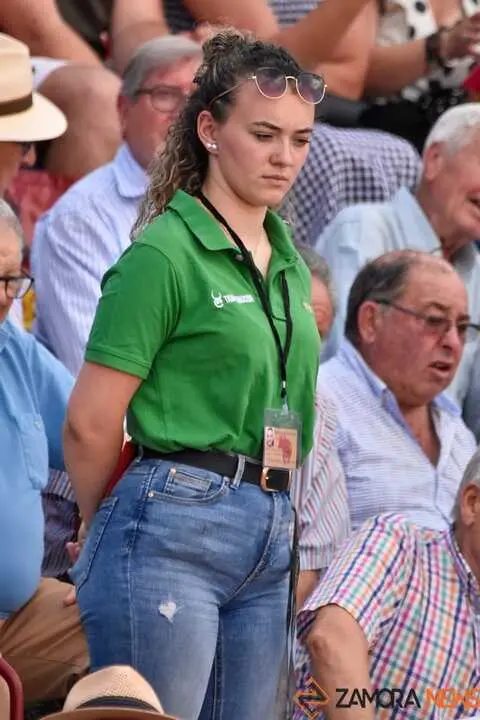 ambiente corrida toros _10
