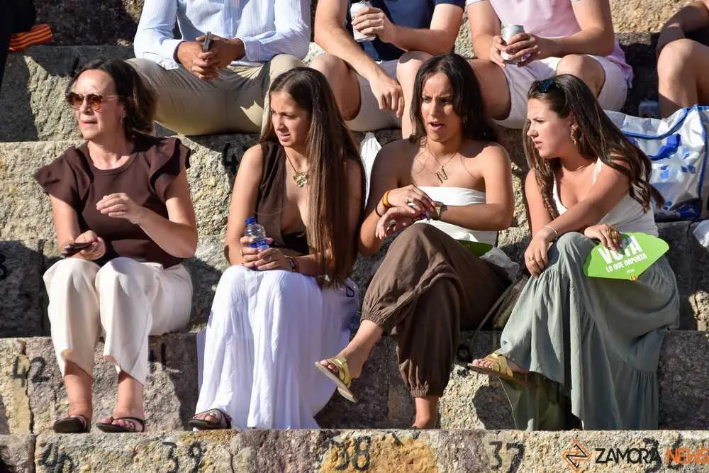 ambiente corrida toros _16