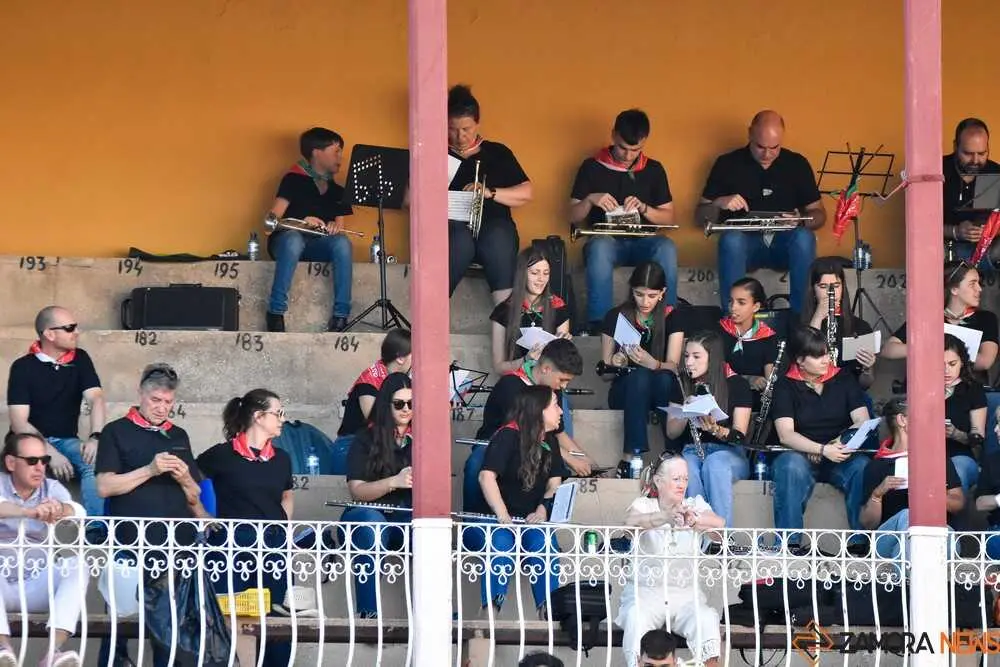 ambiente corrida toros _33