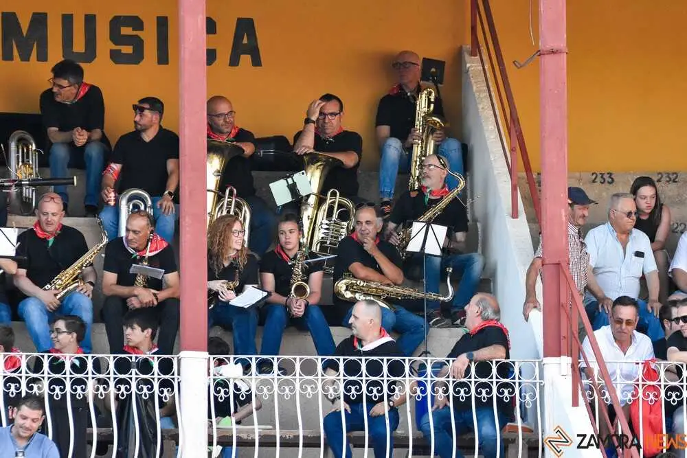 ambiente corrida toros _37