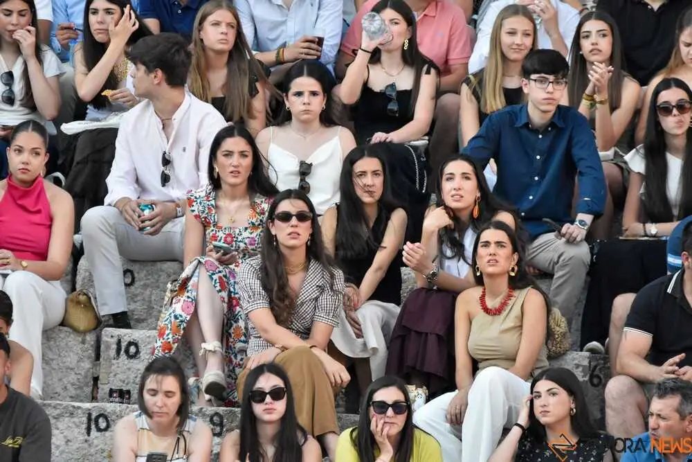 ambiente corrida toros _48