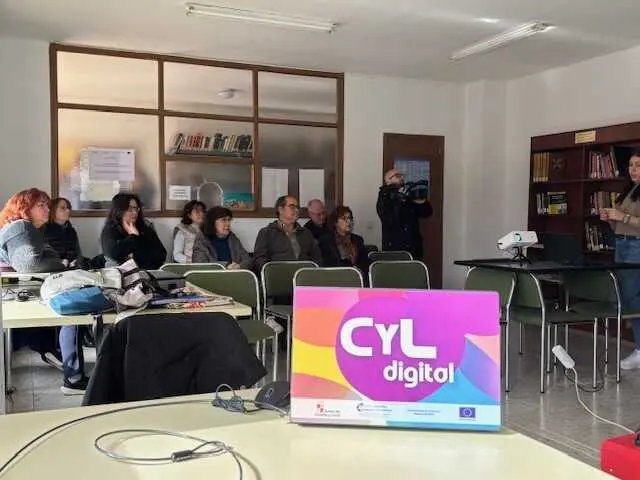 Curso organizado por Cyl Digital en un Centro Asociado