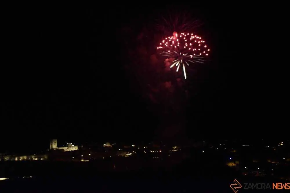 fuegos artificiales zamora 2026_35