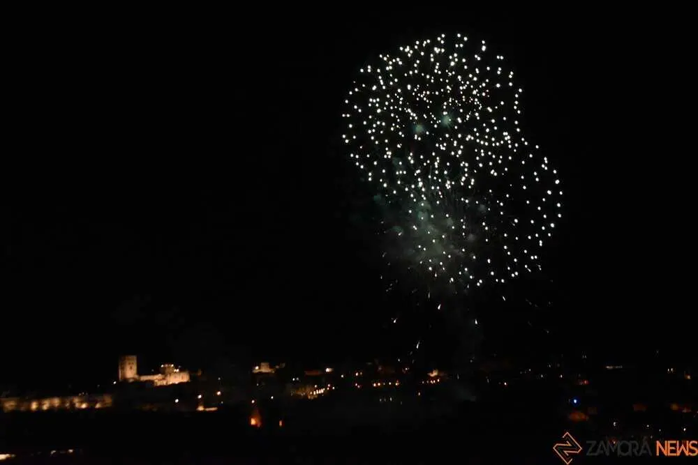 fuegos artificiales zamora 2026_61