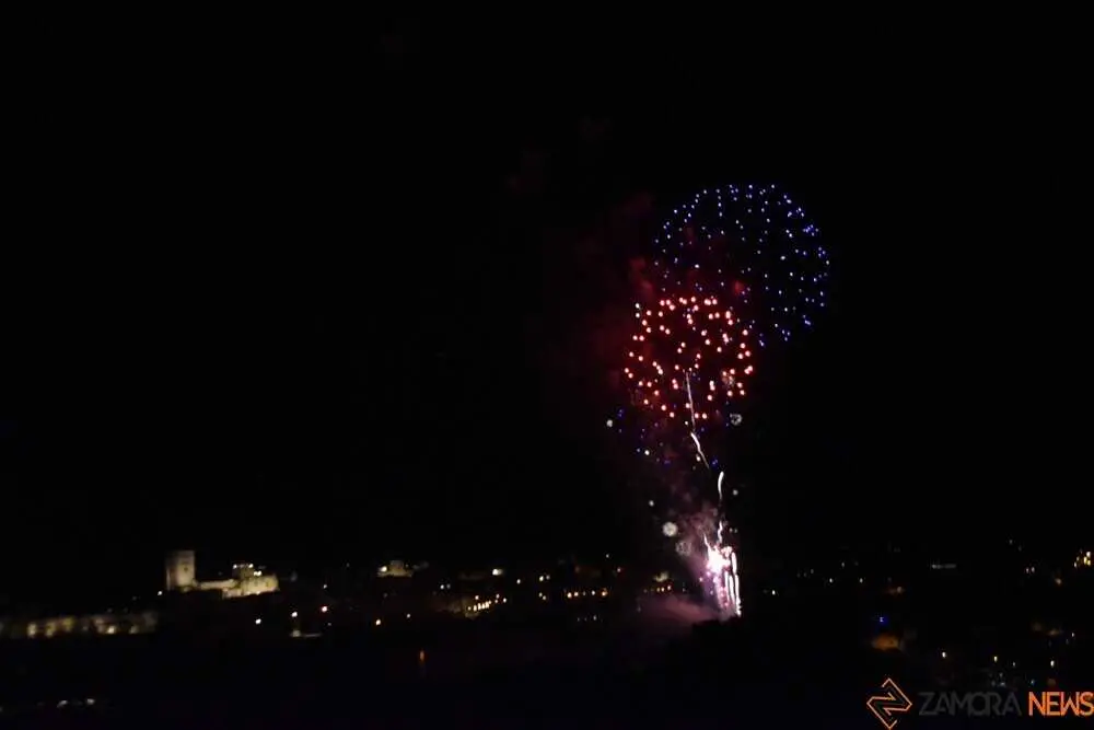 fuegos artificiales zamora 2026_86
