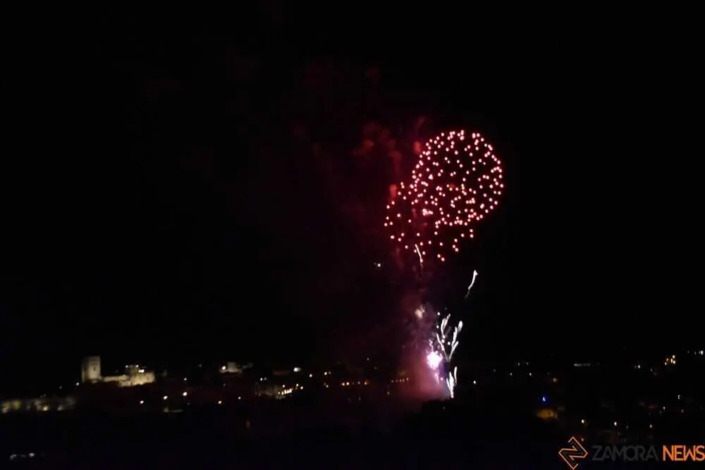 fuegos artificiales zamora 2026_93