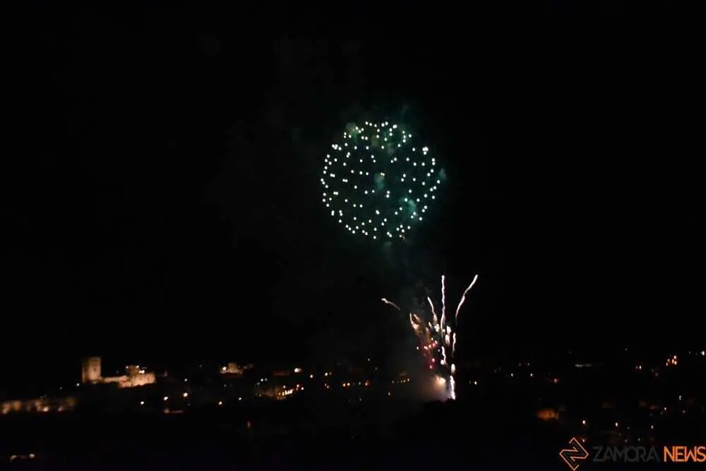 fuegos artificiales zamora 2026_95