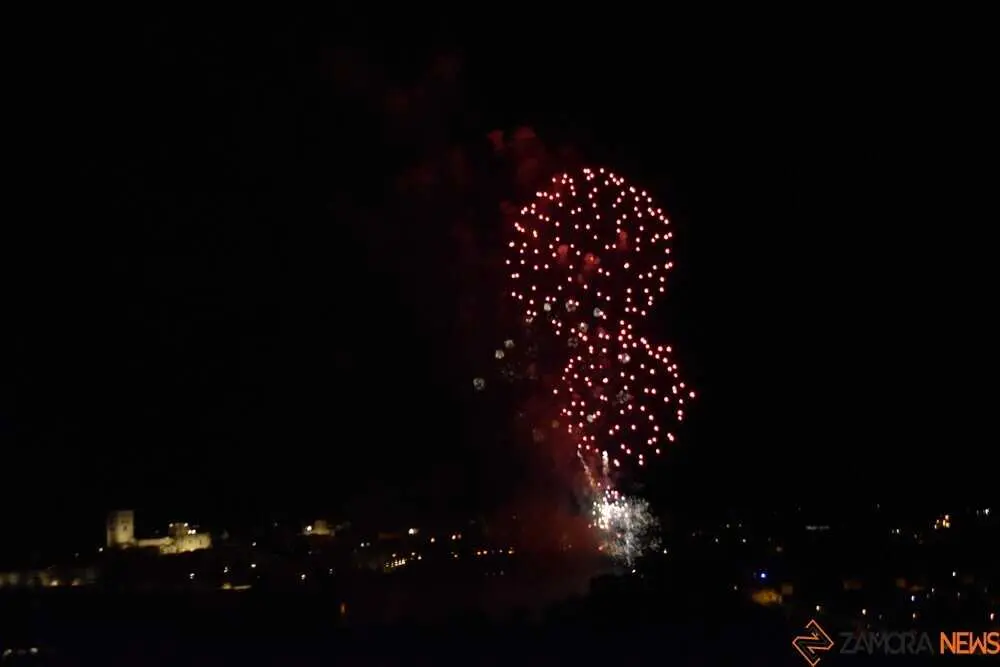 fuegos artificiales zamora 2026_101