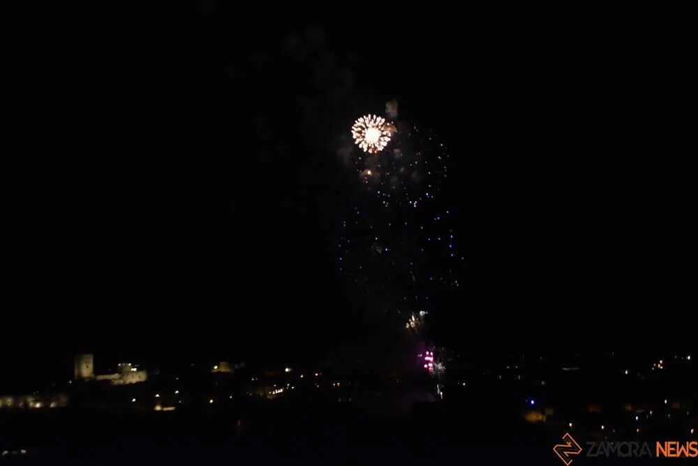 fuegos artificiales zamora 2026_105