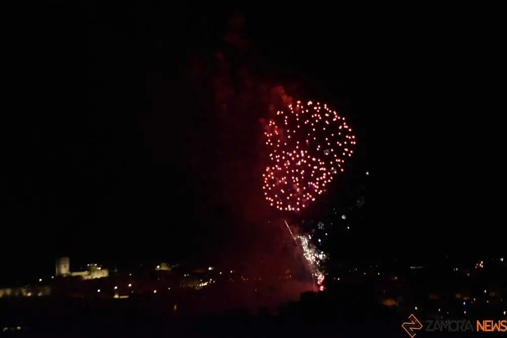 fuegos artificiales zamora 2026_106
