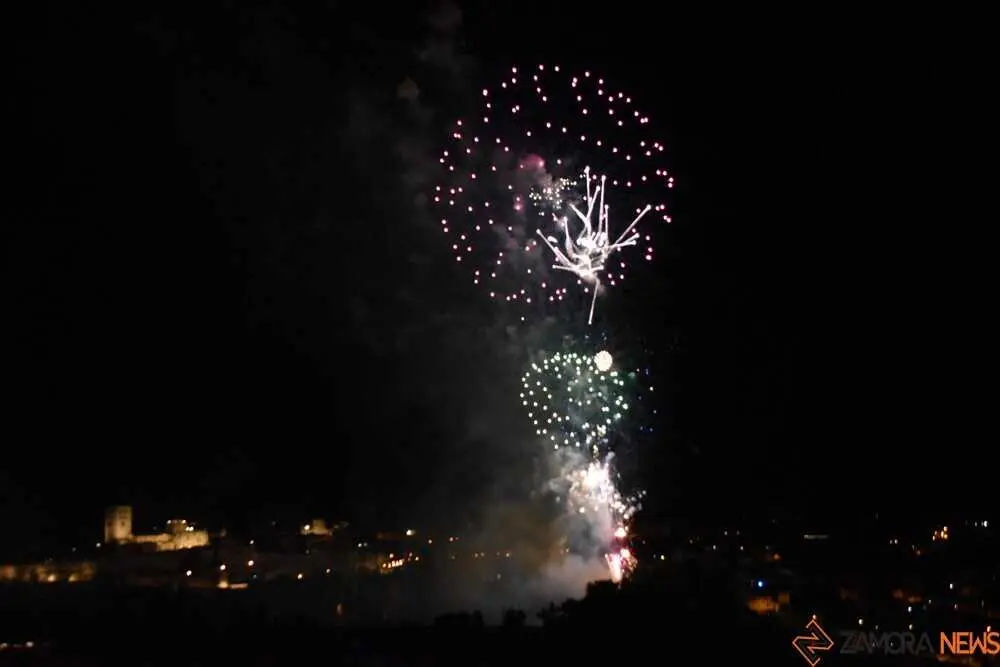fuegos artificiales zamora 2026_108