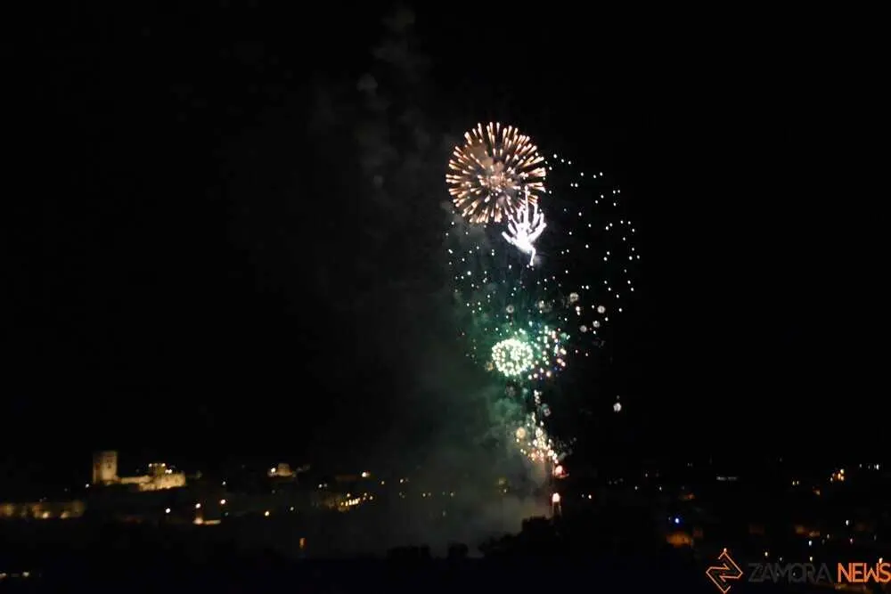 fuegos artificiales zamora 2026_107