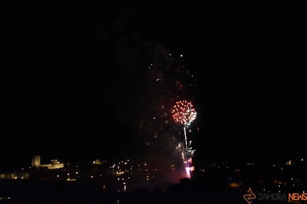 fuegos artificiales zamora 2026_109