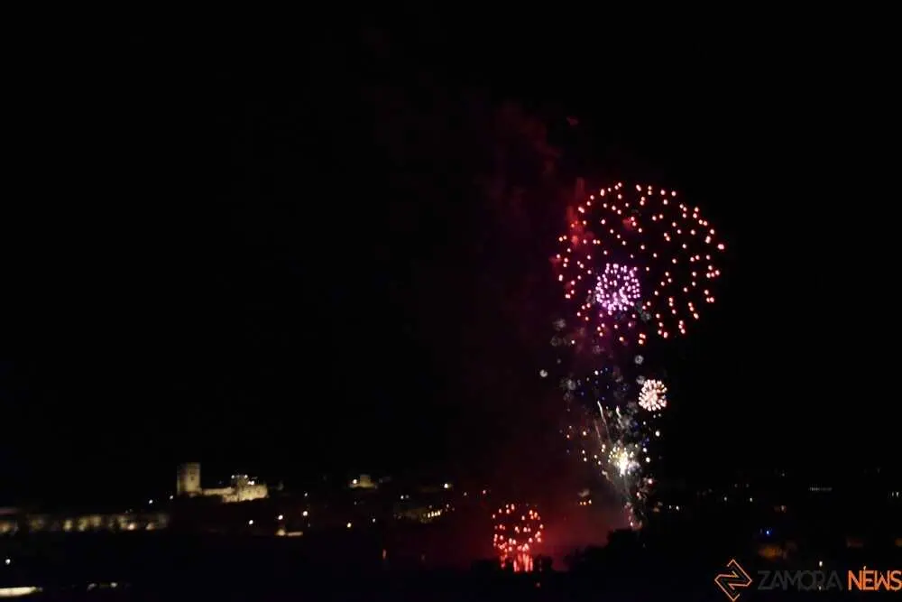 fuegos artificiales zamora 2026_111