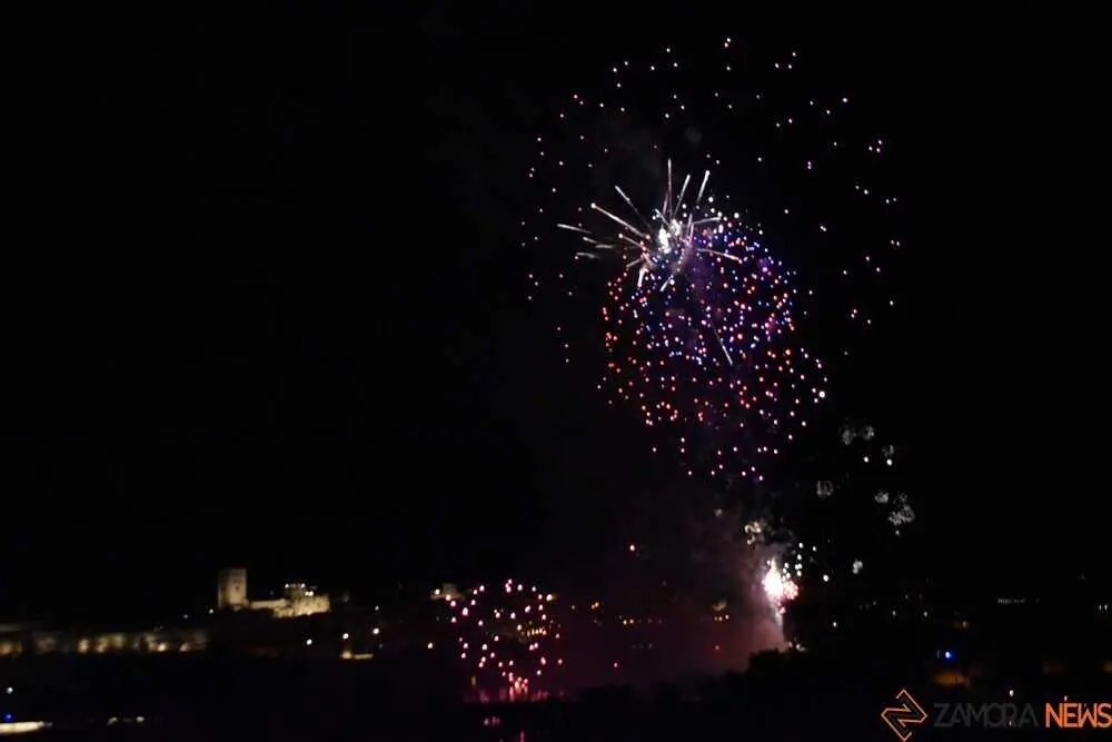 fuegos artificiales zamora 2026_112
