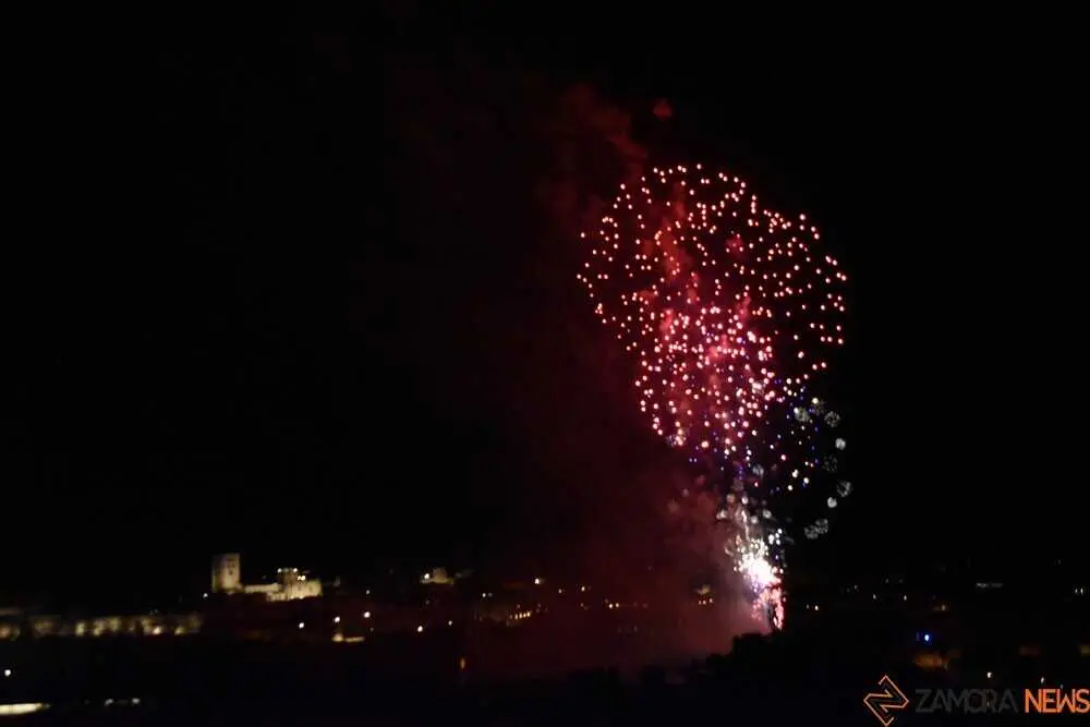 fuegos artificiales zamora 2026_114