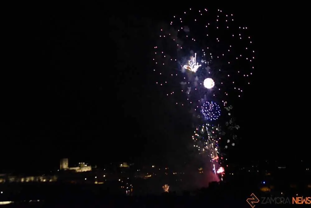 fuegos artificiales zamora 2026_115