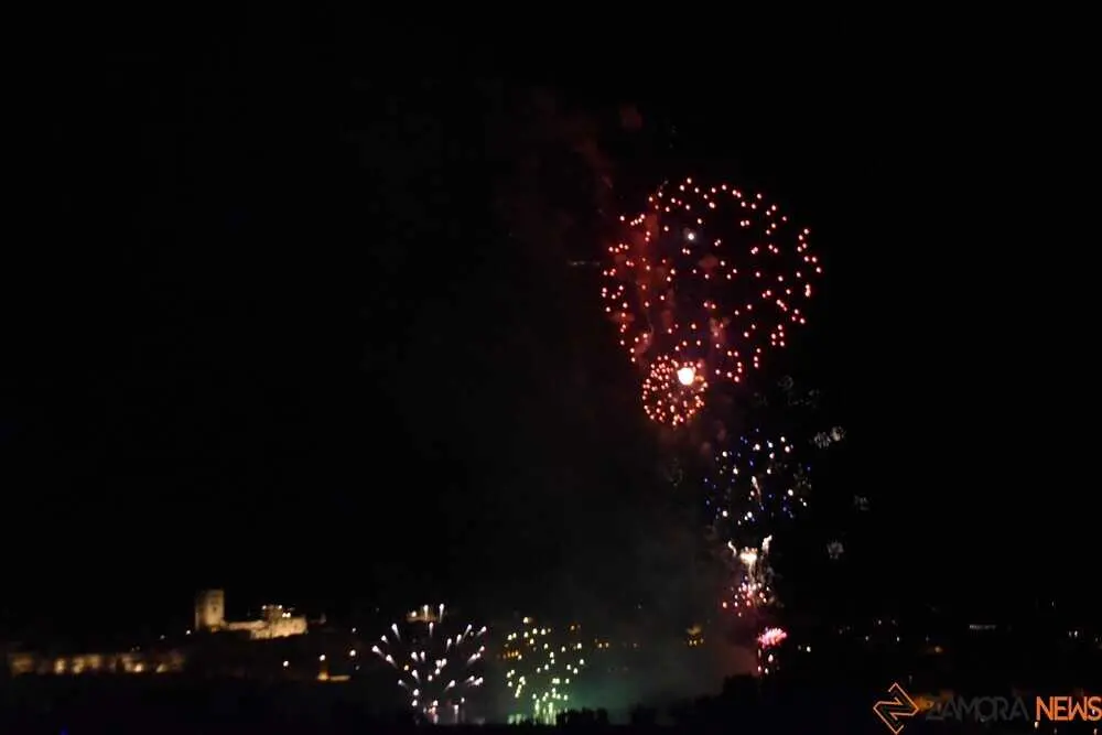 fuegos artificiales zamora 2026_116