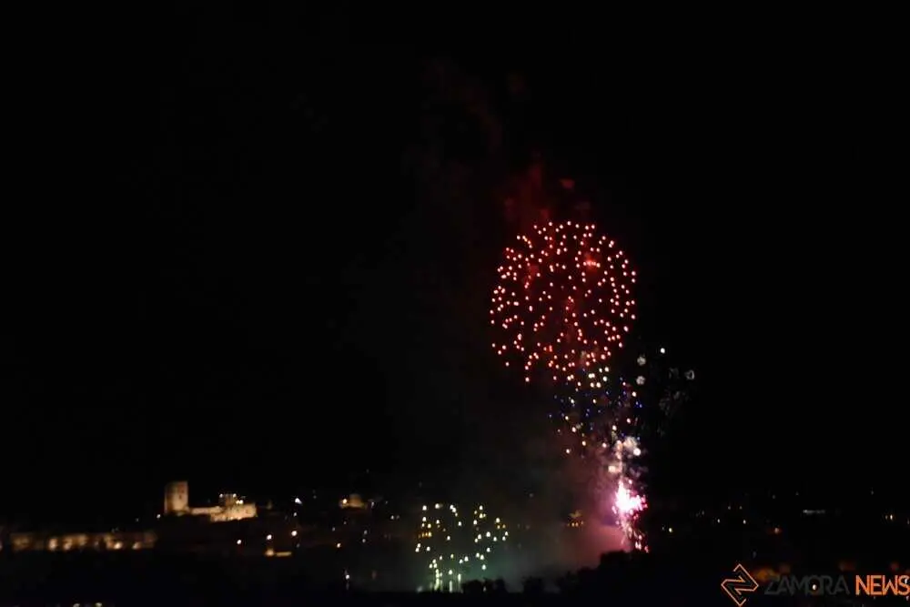 fuegos artificiales zamora 2026_118