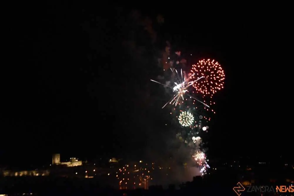 fuegos artificiales zamora 2026_120