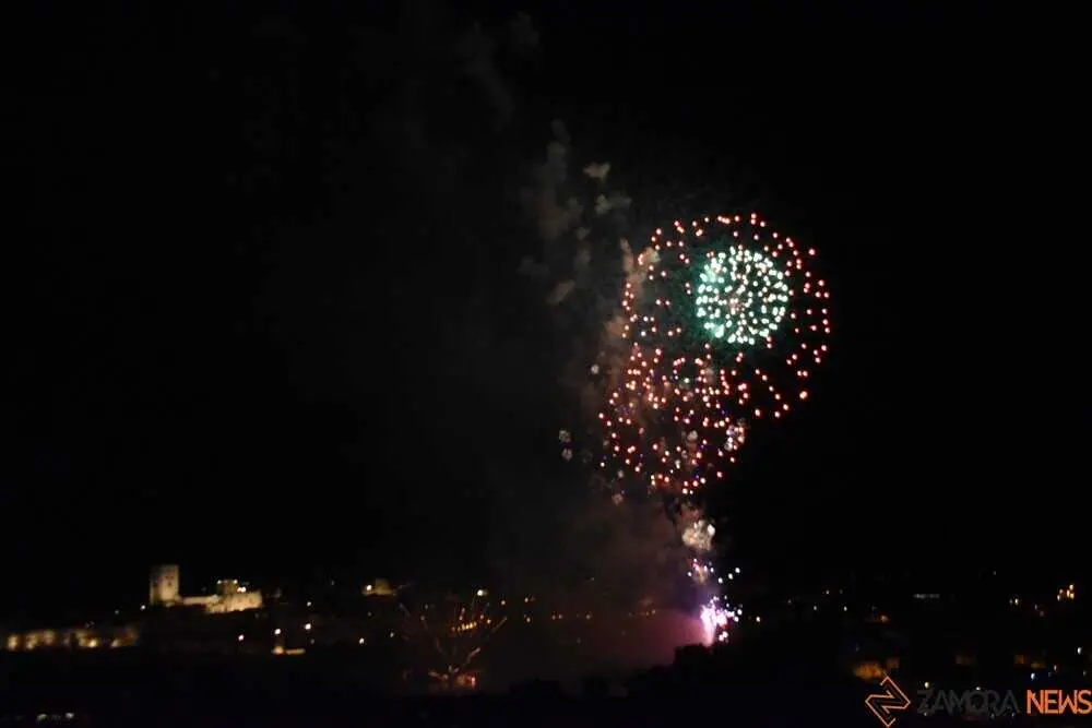 fuegos artificiales zamora 2026_122
