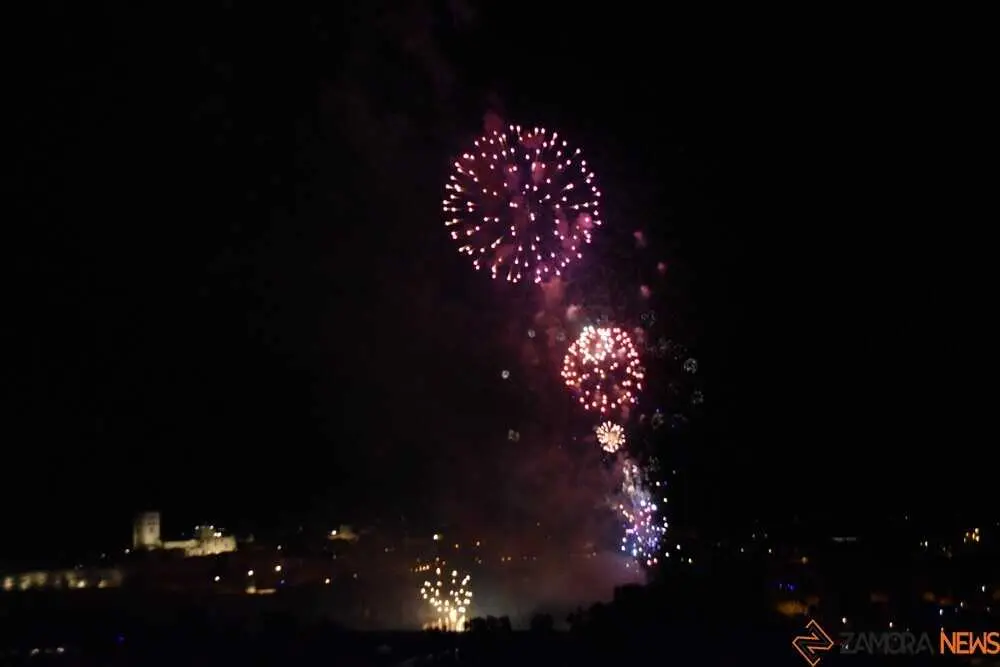 fuegos artificiales zamora 2026_123