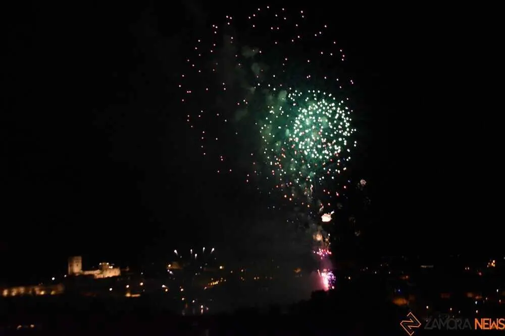 fuegos artificiales zamora 2026_125