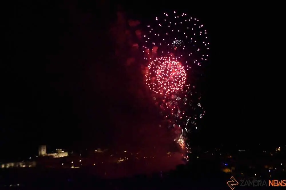 fuegos artificiales zamora 2026_126