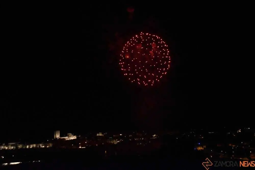 fuegos artificiales zamora 2026_163