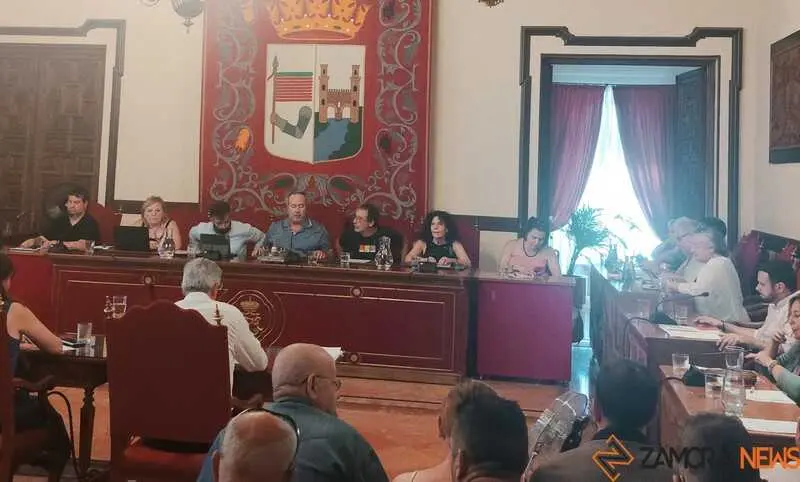 Pleno correspondiente al mes de junio